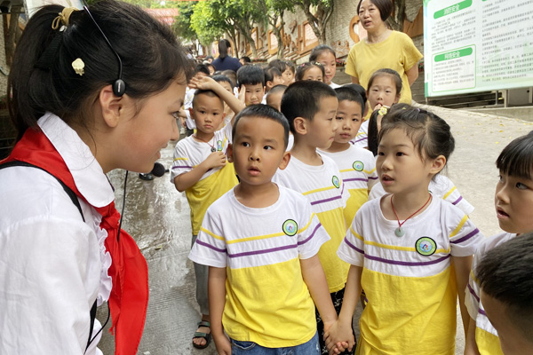 凯发k8旗舰厅ag：白沙幼儿园：发掘四大特色课程让幼小衔接“衔”而有道(图3)